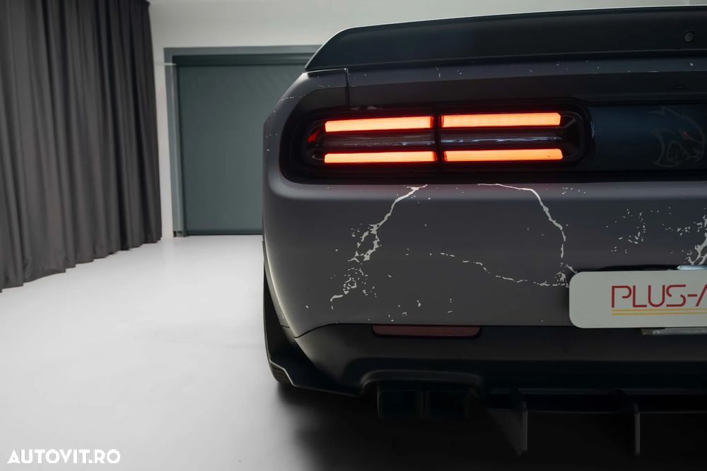 Dodge Challenger Automatik SRT Hellcat - 11