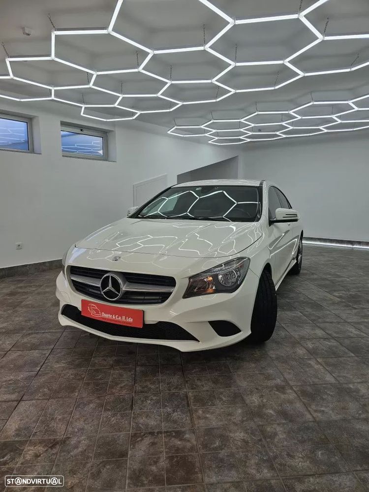 Mercedes-Benz CLA 180 d Urban - 31