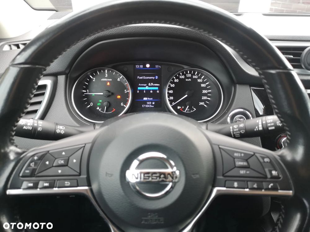 Nissan Qashqai 1.7 dCi 4x4 Tekna - 6