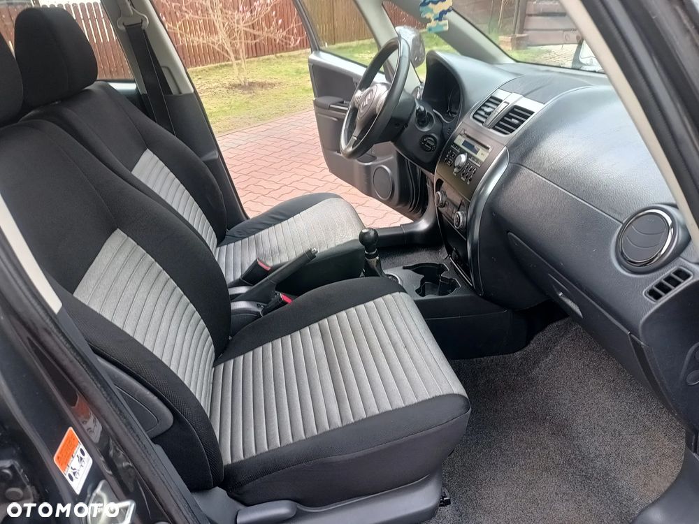 Suzuki SX4 - 16