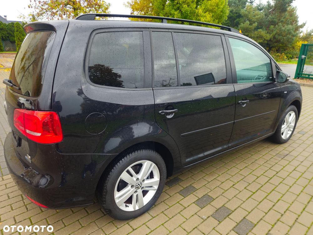 Volkswagen Touran 1.6 TDI DPF BlueMot Comfortline - 12