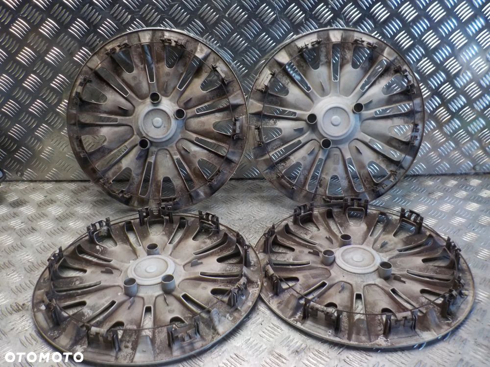 VOLKSWAGEN KOŁPAK KOŁPAKI R15 KOMPLET 5K0601147 - 6
