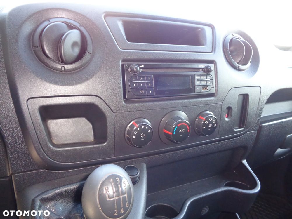 Renault Master - 18