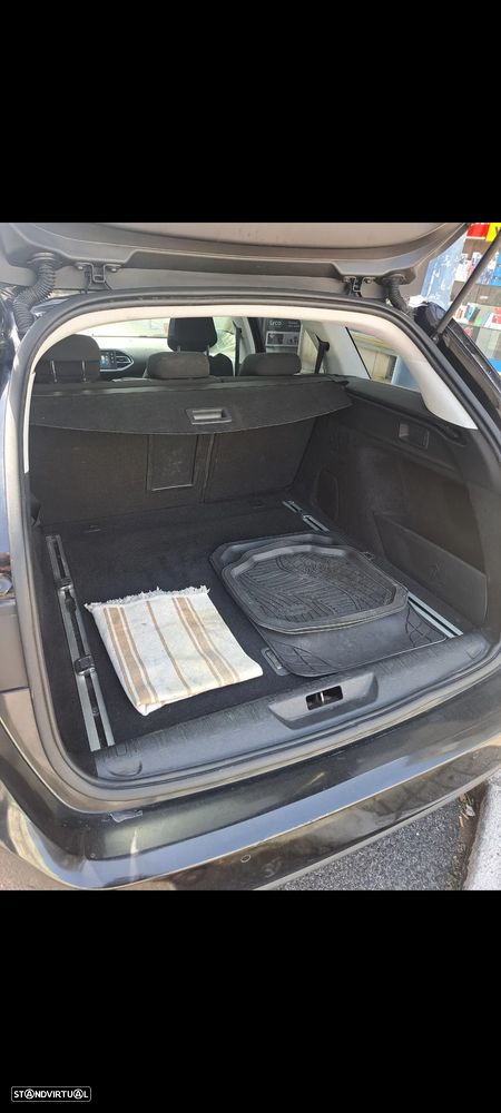 Peugeot 308 SW BlueHDi 120 Stop & Start Winter Edition - 11