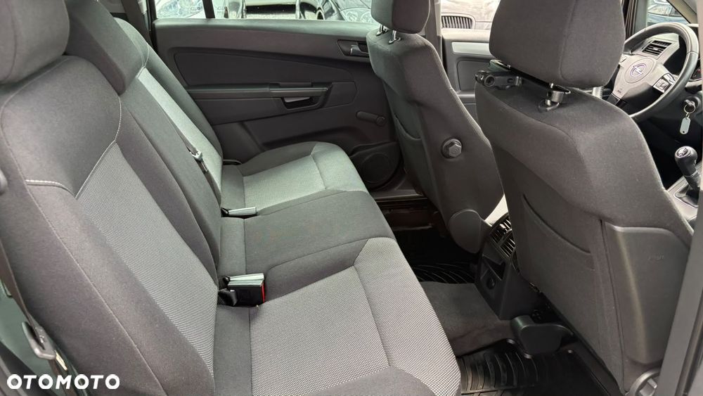 Opel Zafira 1.7 CDTI - 17
