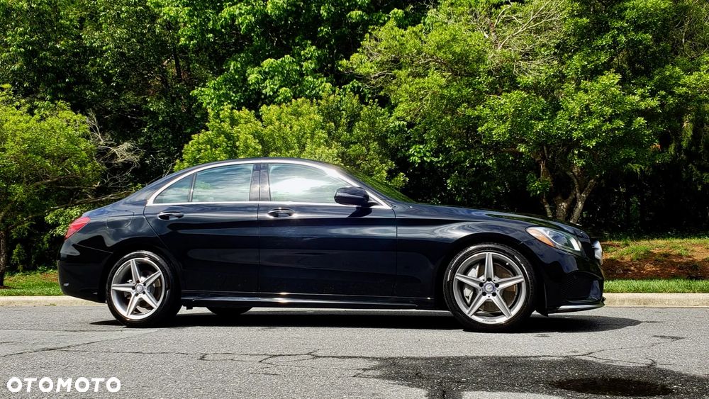 Mercedes-Benz Klasa C 300 7G-TRONIC AMG Line - 7