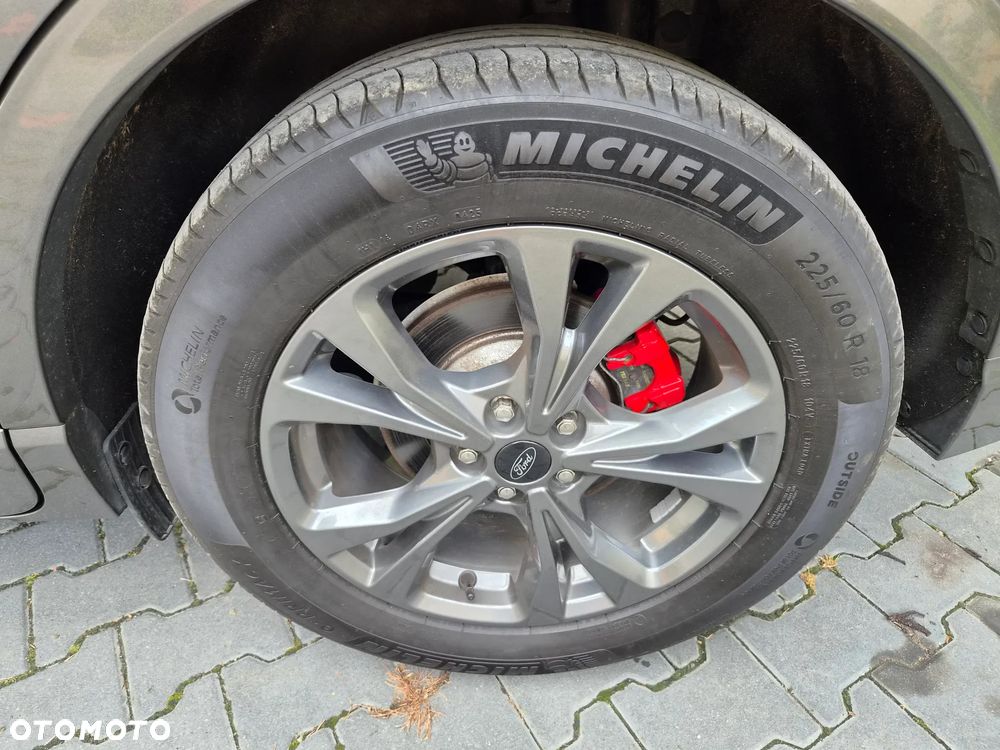 Ford Kuga 2.5 Duratec PHEV ST-LINE X - 38