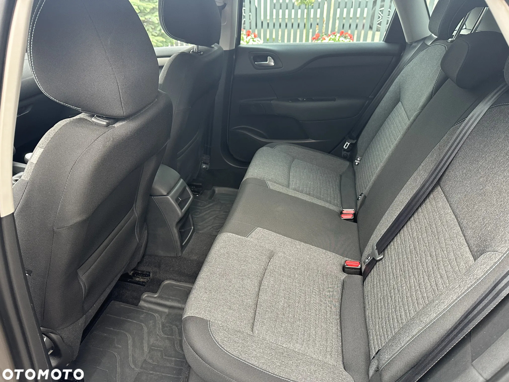 Citroën C4 1.2 PureTech MoreLife - 13