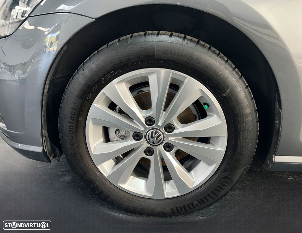 VW Golf 1.0 TSI Confortline DSG - 16