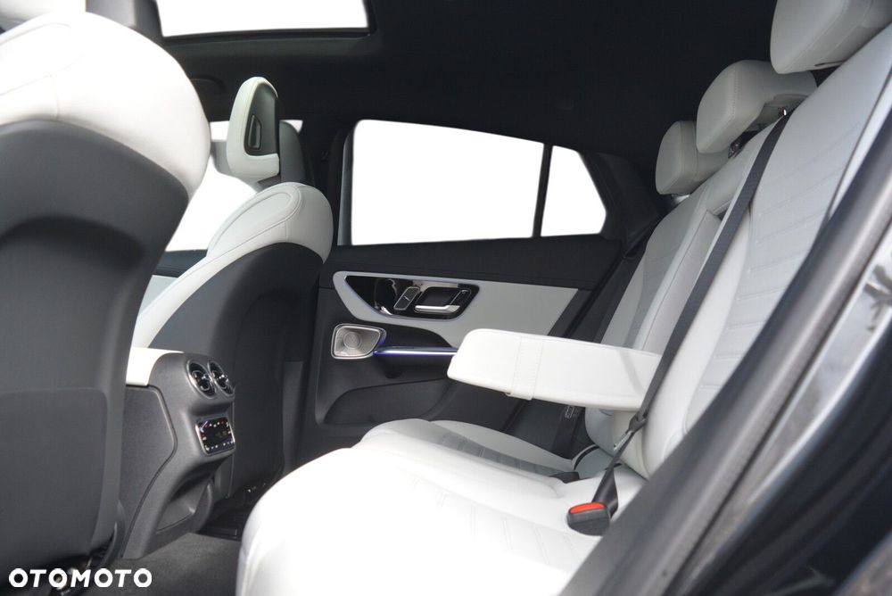 Mercedes-Benz GLC - 8