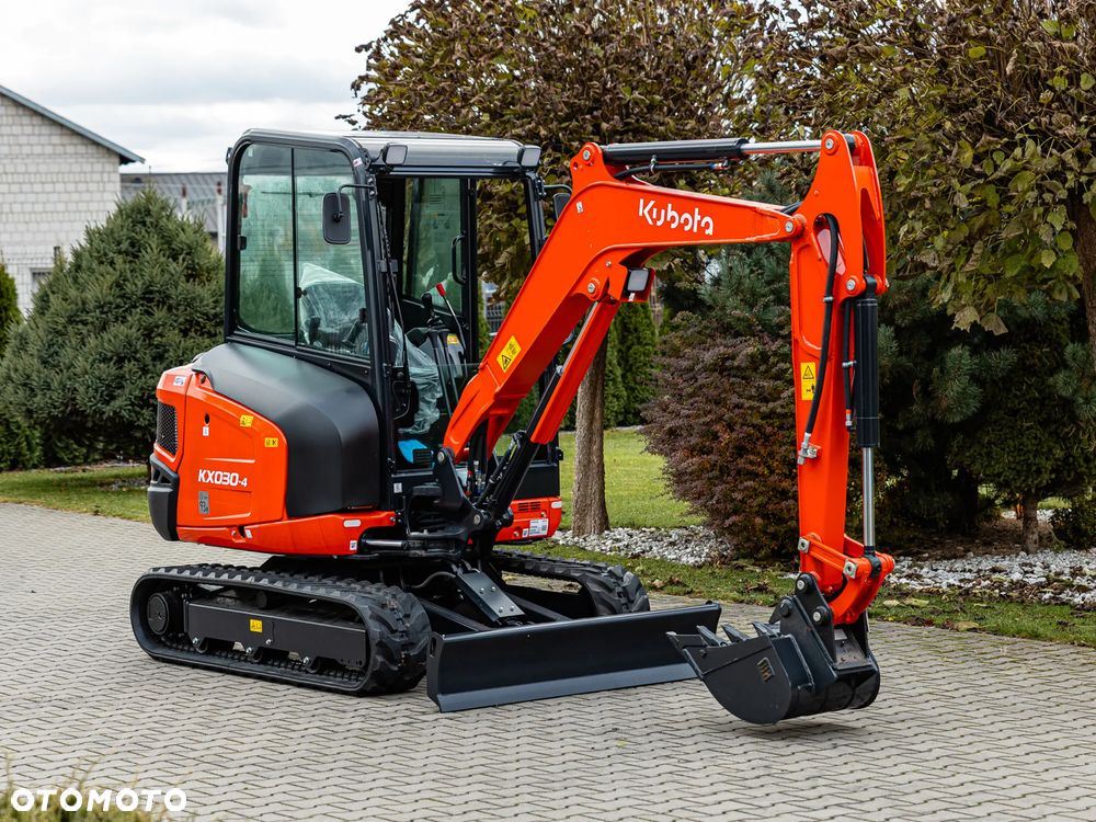 Kubota KX030-4 GL - 14
