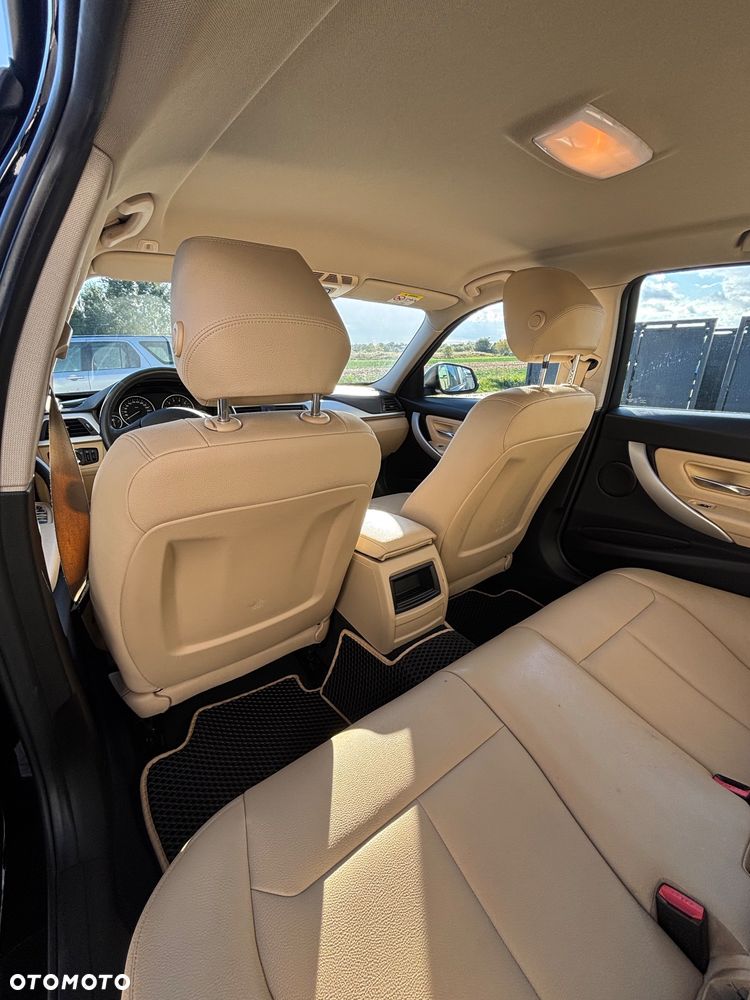 BMW 318I 2018 photo 4