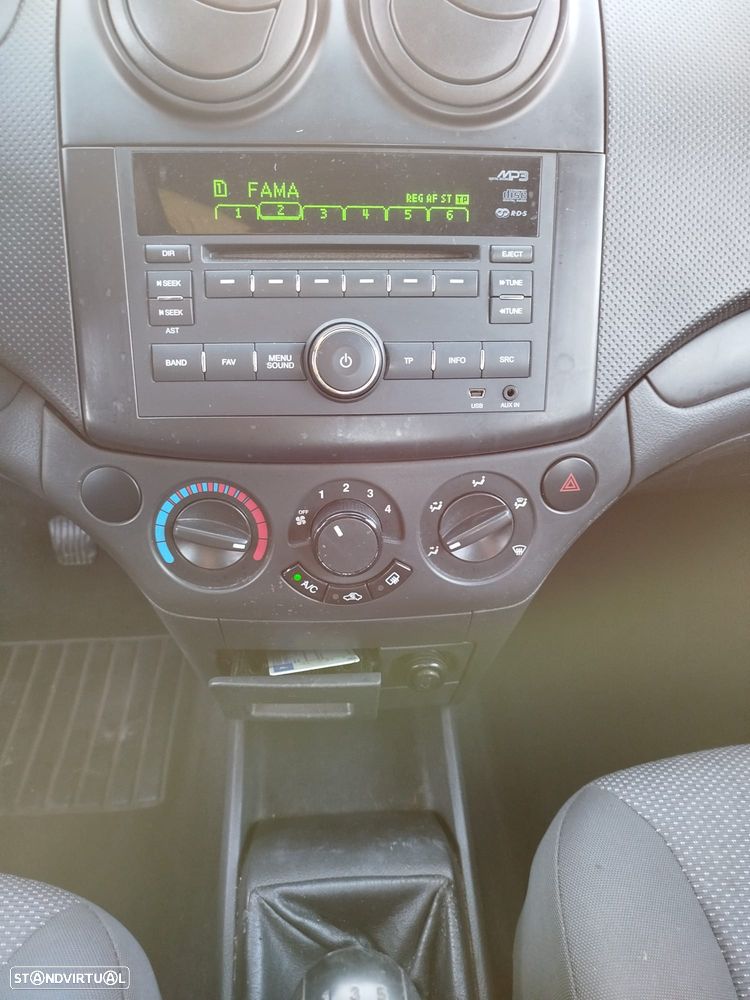 Chevrolet Aveo 1.2 LS - 20