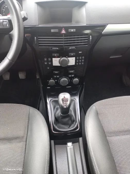 Opel Astra 1.7 CDTI Cosmo - 14