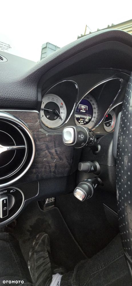 Mercedes-Benz GLK - 23