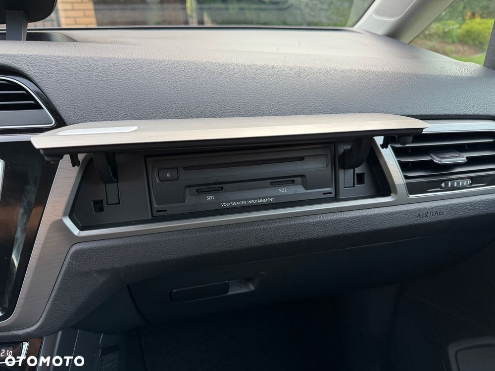 Volkswagen Touran 1.6 TDI SCR (BlueMotion Technology) Comfortline - 33