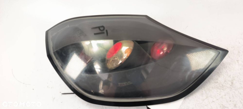 LAMPA PRAWA TYŁ RENAULT MEGANE SCENIC II - 1