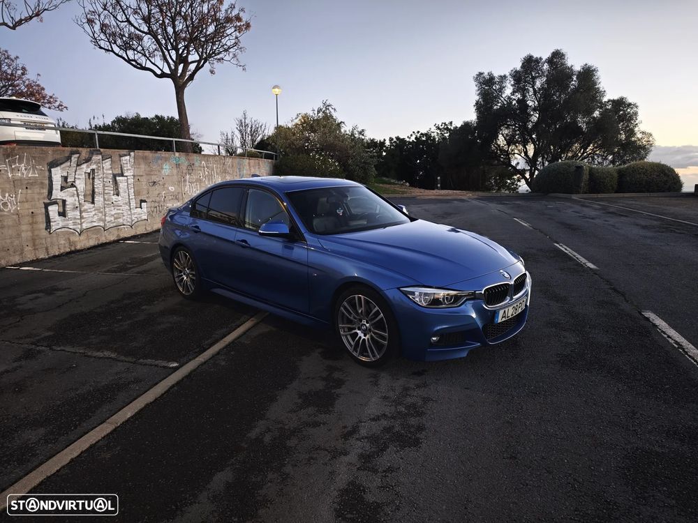 BMW 320 i Aut. M Sport - 23