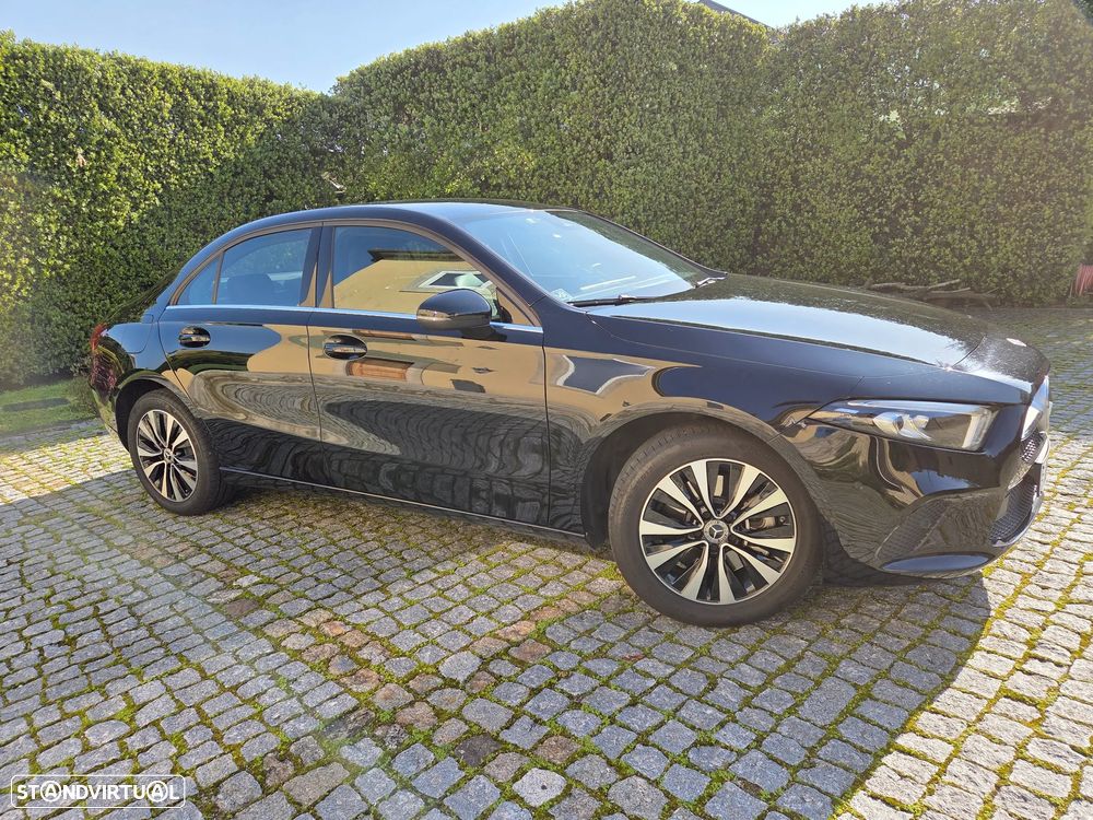 Mercedes-Benz A 250 Limousine e Style Plus - 24