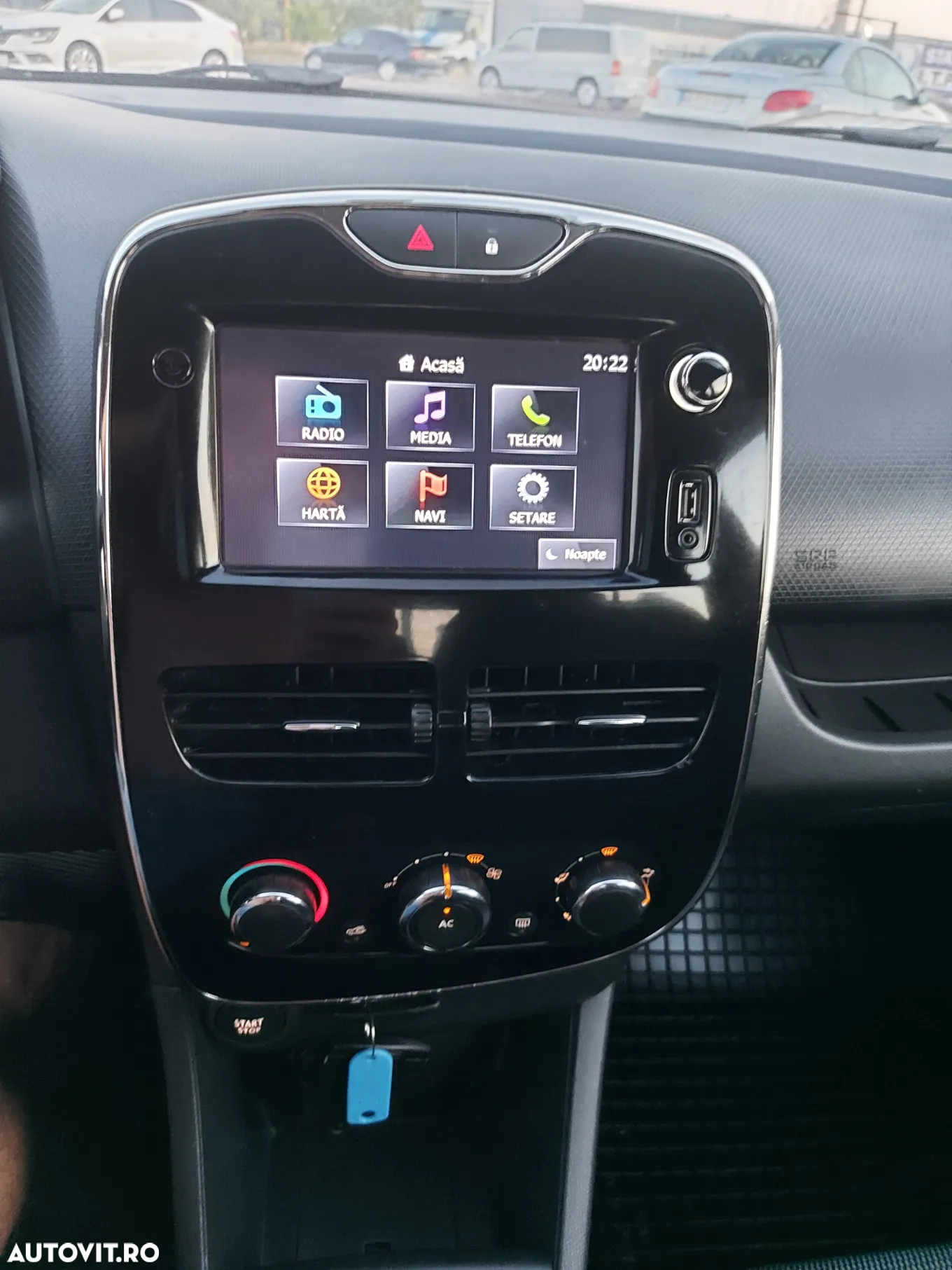 Renault Clio - 22