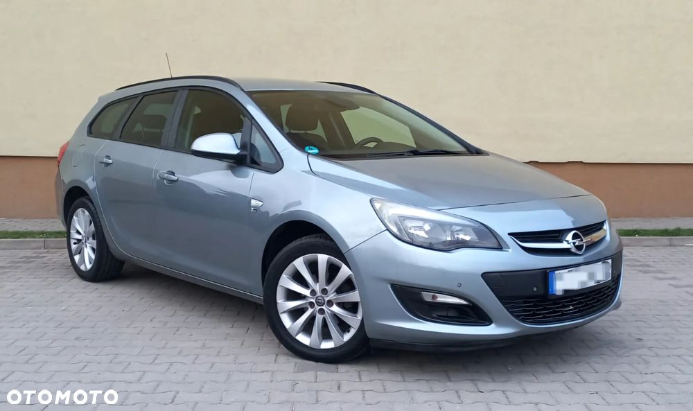 Opel Astra 1.4 Turbo Exklusiv - 2