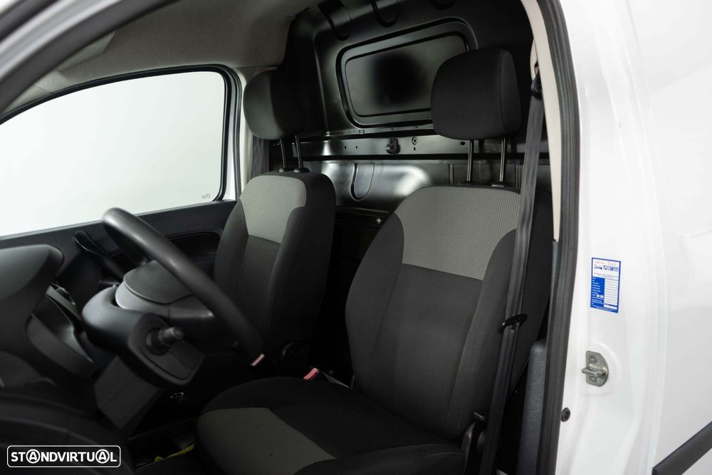 Renault Kangoo Z.E. 33 - 17