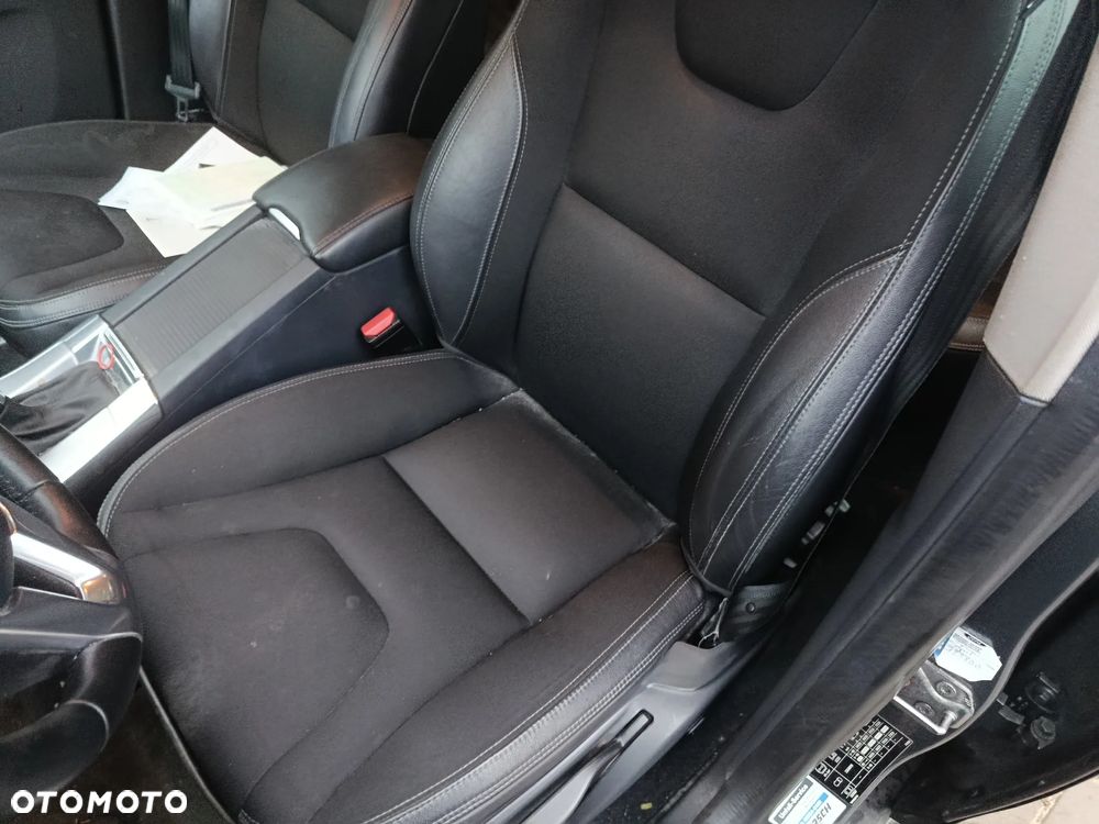 Volvo XC 60 D3 Geartronic Momentum - 15