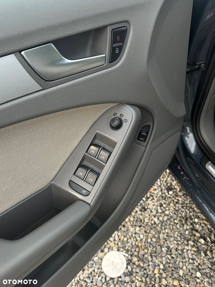 Audi A4 Limousine - 18