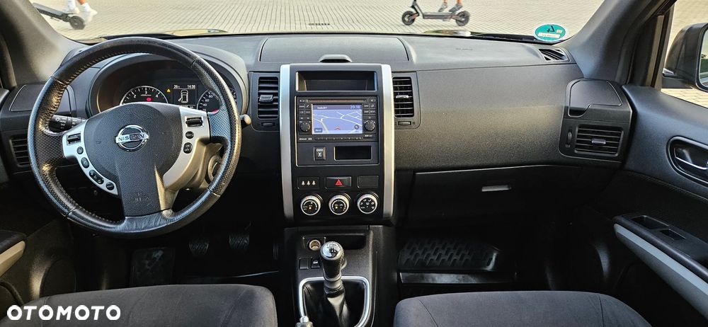 Nissan X-Trail 2.0 dCi 4x4 DPF I-Way - 8