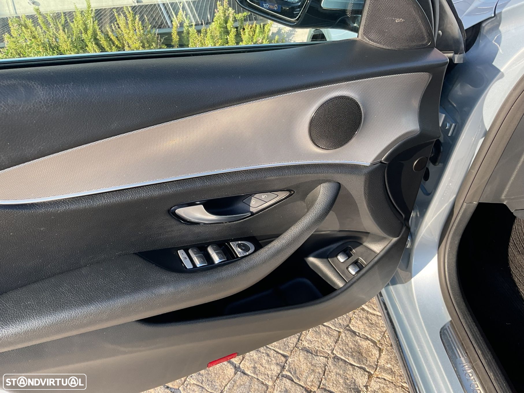 Mercedes-Benz E 220 BlueTEC Avantgarde Auto. - 22