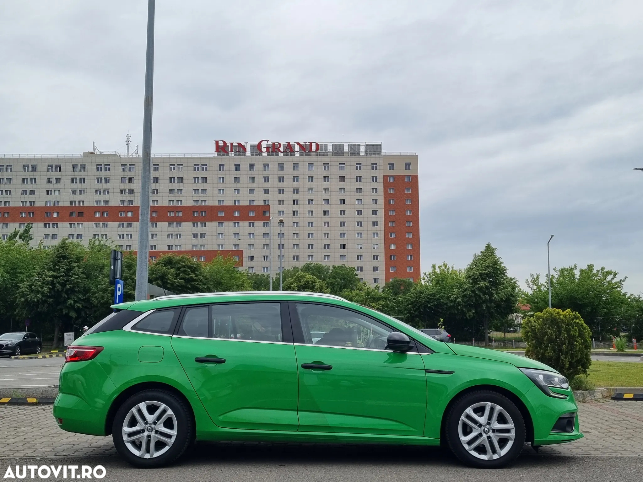 Renault Megane BLUE dCi 115 BUSINESS EDITION - 7