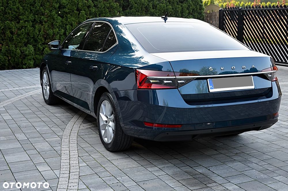 Skoda Superb 2.0 TDI SCR Active DSG - 4