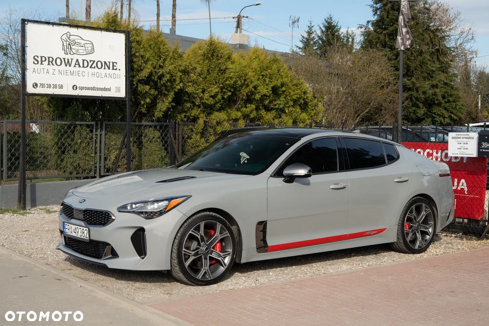 Kia Stinger - 2