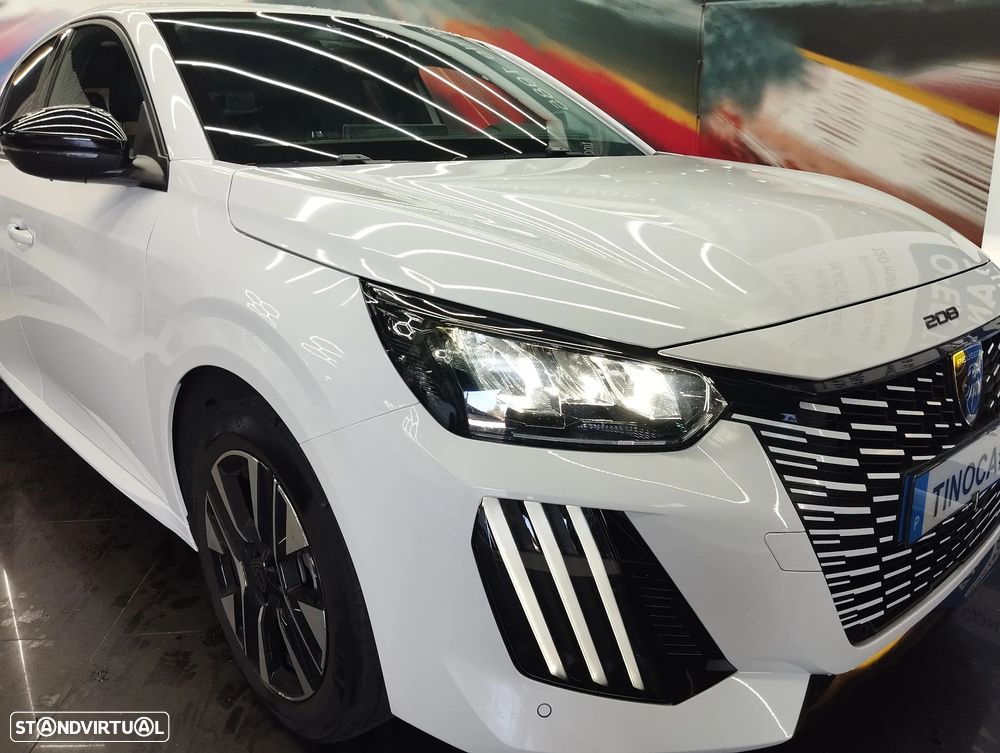 Peugeot 208 1.2 Hybrid Allure e-DCS6 - 9