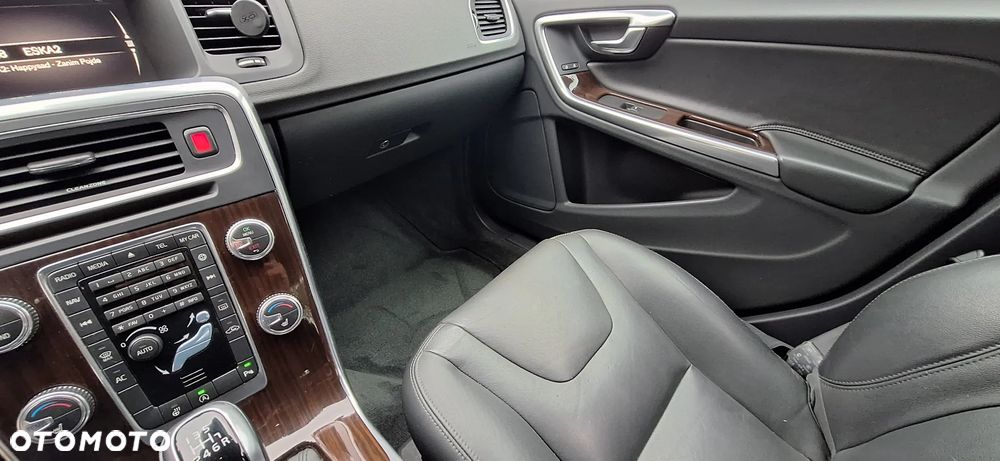 Volvo S60 D4 Drive-E Summum - 9