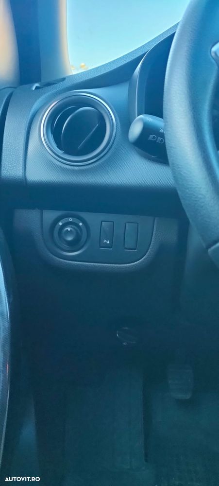 Dacia Logan 1.5 Blue dCi Prestige - 12