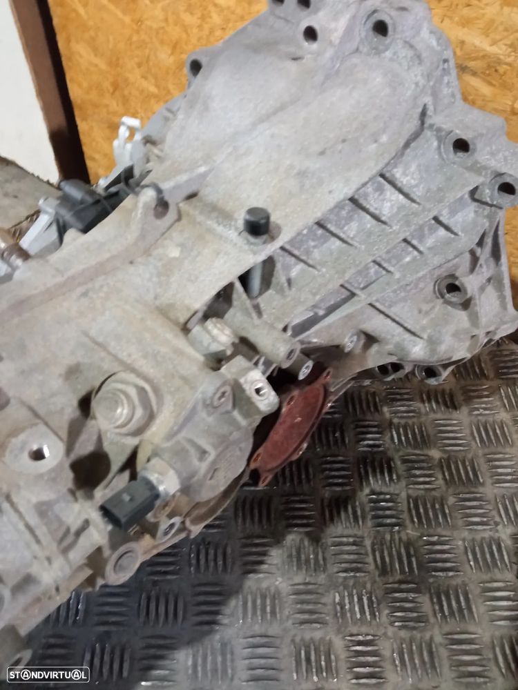 Caixa de 6 velocidades Audi A6 2.0 Tdi REF: JWS ( A4, Seat Exeo) - 7