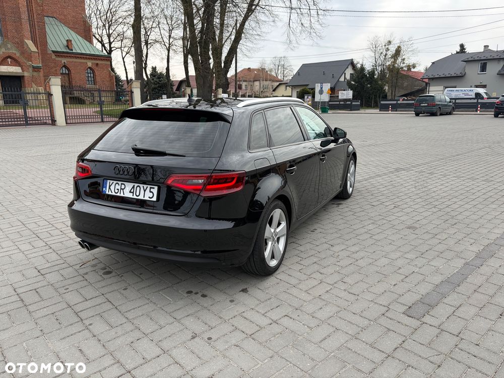 Audi A3 Sportback 2.0 TDI S tronic - 5
