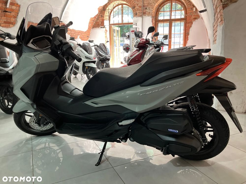 Honda NSS - 2