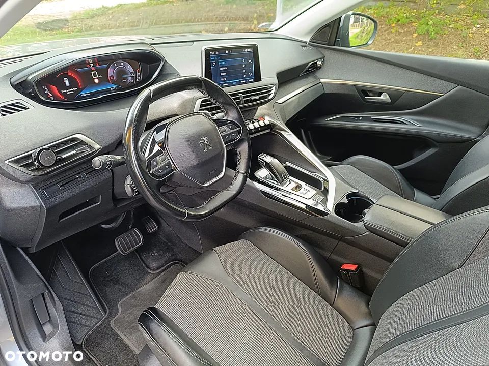 Peugeot 3008 1.5 BlueHDi Allure S&S EAT8 - 8
