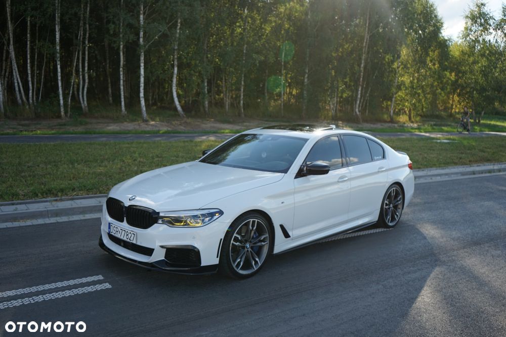 BMW Seria 5 M550i xDrive - 10