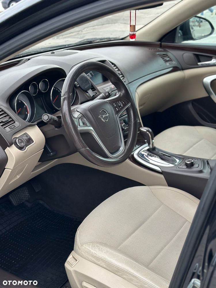 Opel Insignia - 13