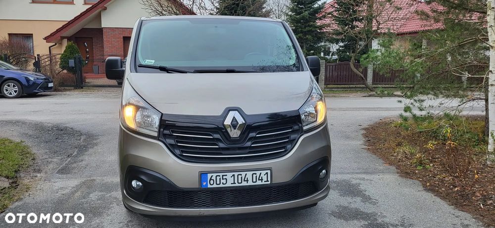Renault Trafic - 2