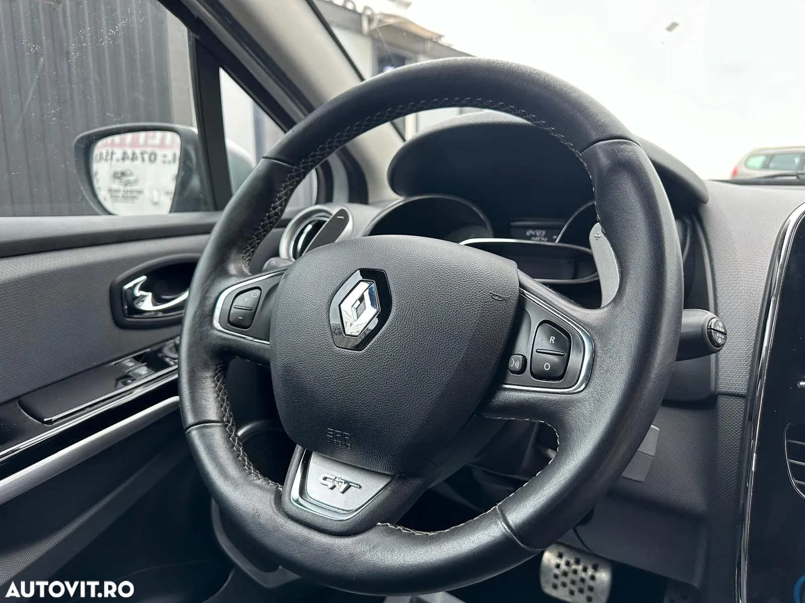 Renault Clio TCe 120 EDC GT - 11