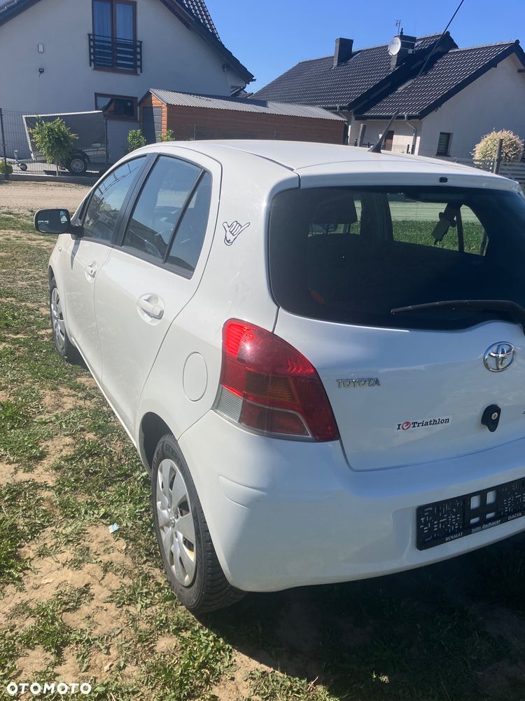 Toyota Yaris 1.33 Sol - 4