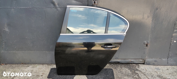 Drzwi tylne lewe tył lewy BMW e60 schwarz 2 668/9