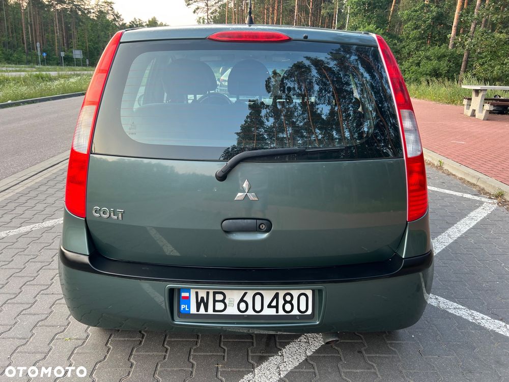 Mitsubishi Colt - 3