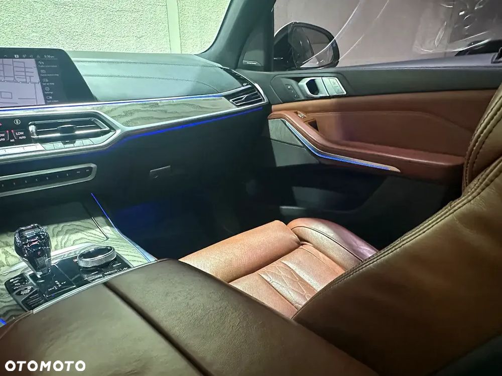BMW X7 M50i sport - 9