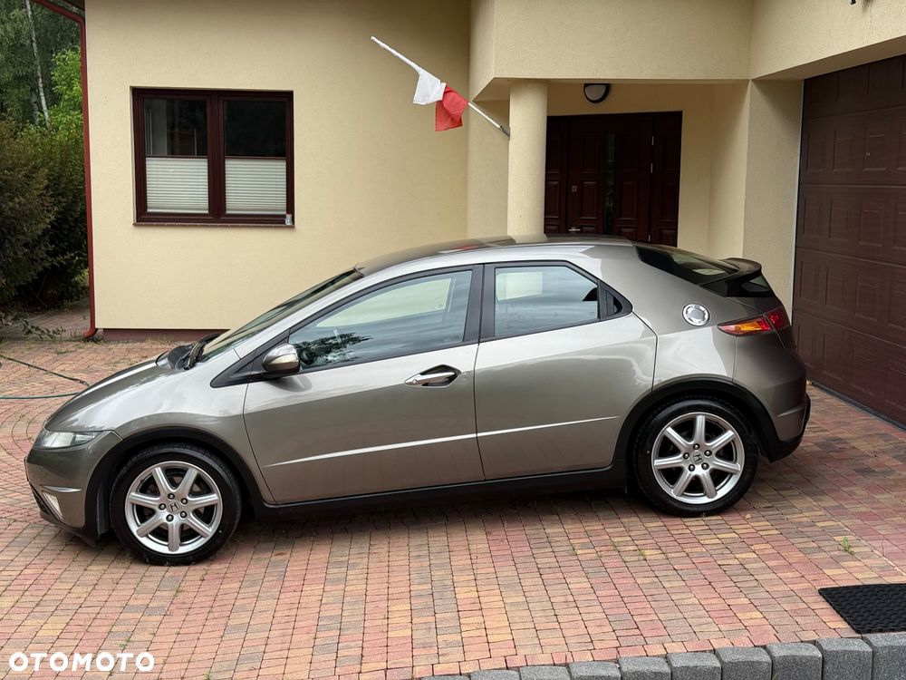 Honda Civic 1.8 Executive - 2