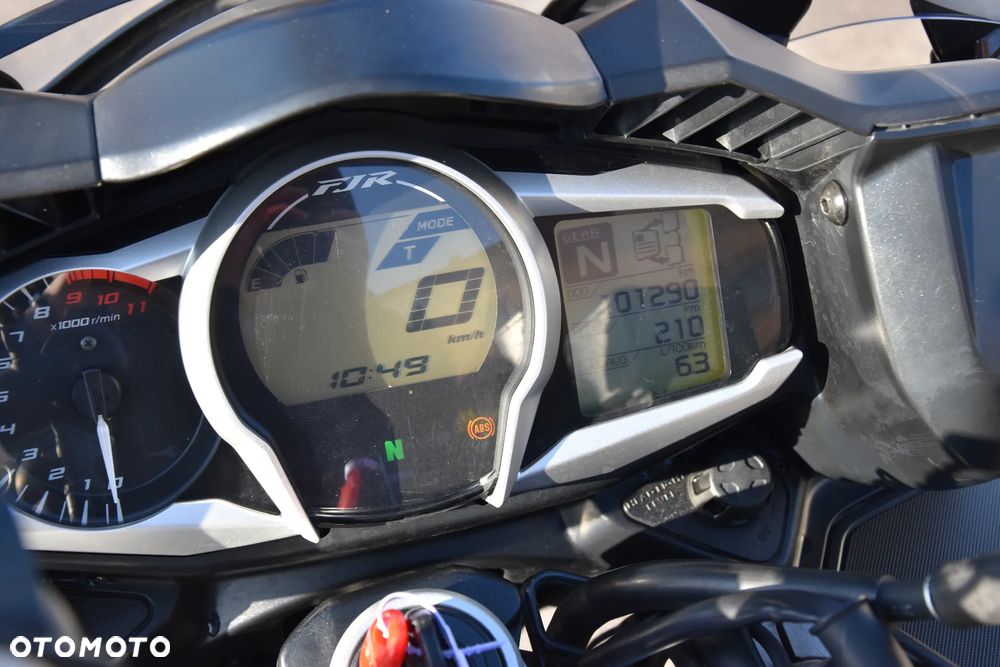 Yamaha FJR - 10